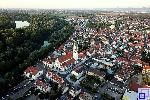 Luftaufnahme von Ketsch mit der Sankt-Sebastian-Kirche im Mittelpunkt
