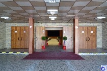 Bild zeigt das Foyer der Rheinhalle