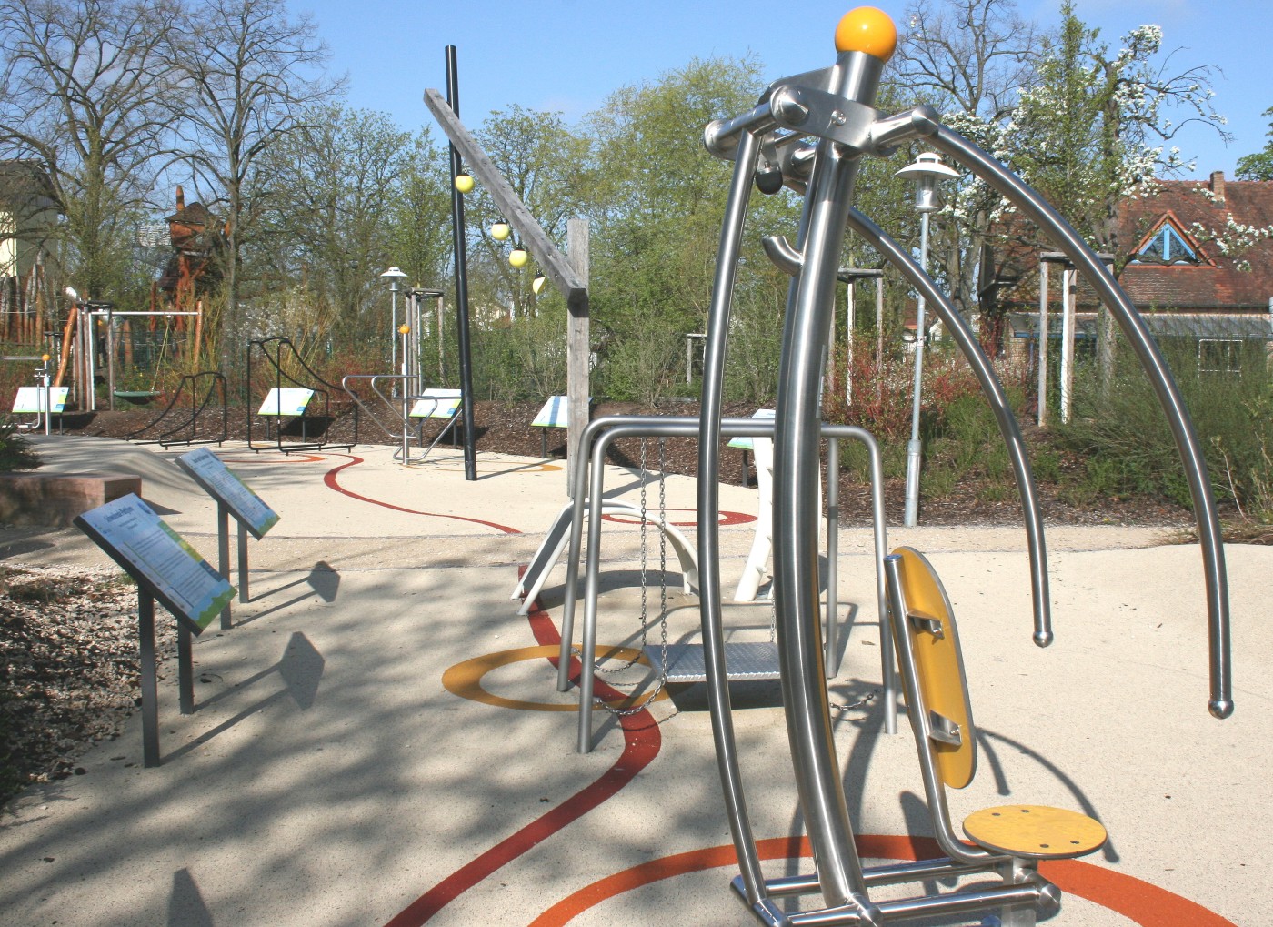 Übungsgeräte im Park