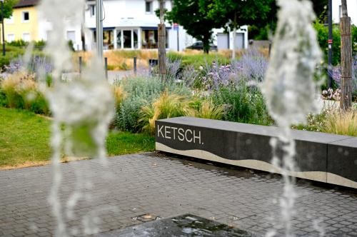 Wasserspiel auf dem Marktplatz