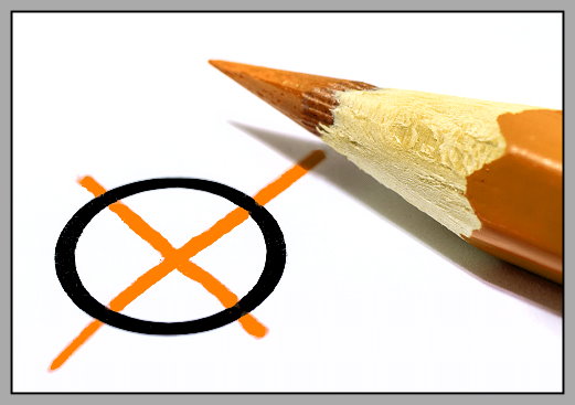 Wahllogo mit Stift und Kreuz